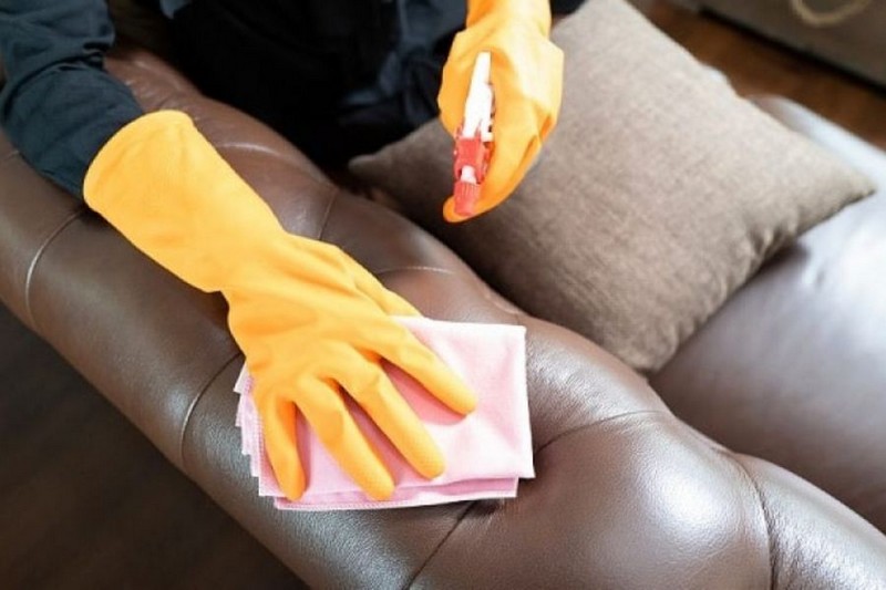 Khi Nào Nên Tìm Đến Dịch Vụ Làm Sạch Sofa Da Chuyên Nghiệp?