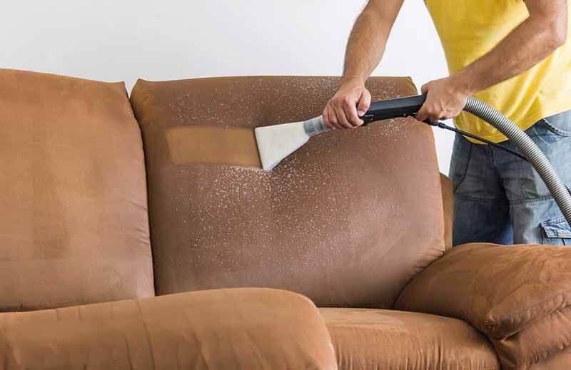 Quy Trình Làm Sạch Sofa Da Không Bong Tróc Chuẩn Từng Bước